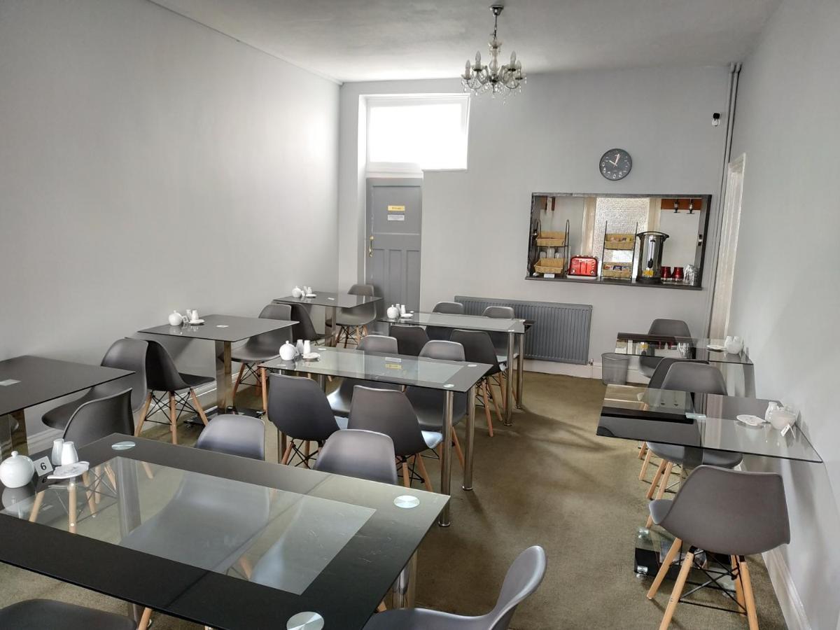 The Castleton Bed and Breakfast Blackpool Exteriör bild