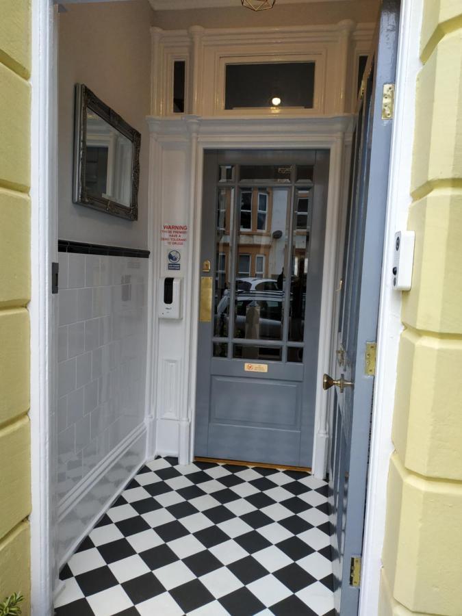 The Castleton Bed and Breakfast Blackpool Exteriör bild