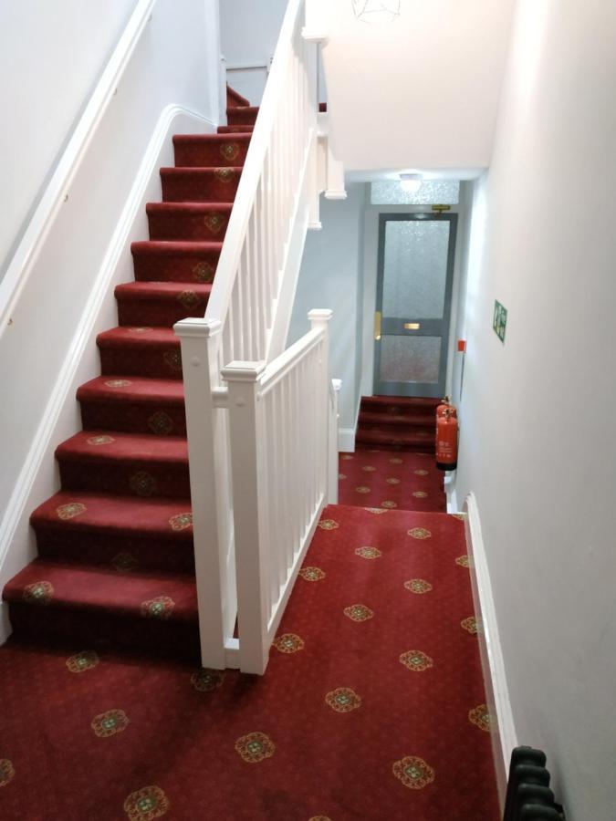The Castleton Bed and Breakfast Blackpool Exteriör bild