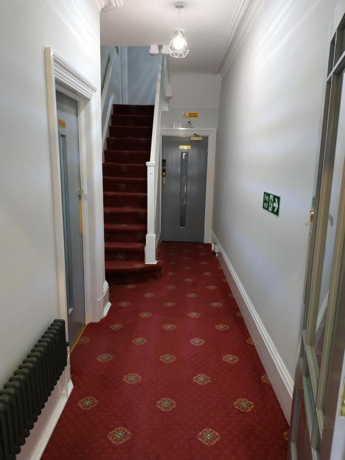 The Castleton Bed and Breakfast Blackpool Exteriör bild