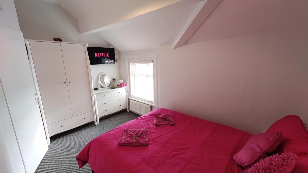 The Castleton Bed and Breakfast Blackpool Exteriör bild