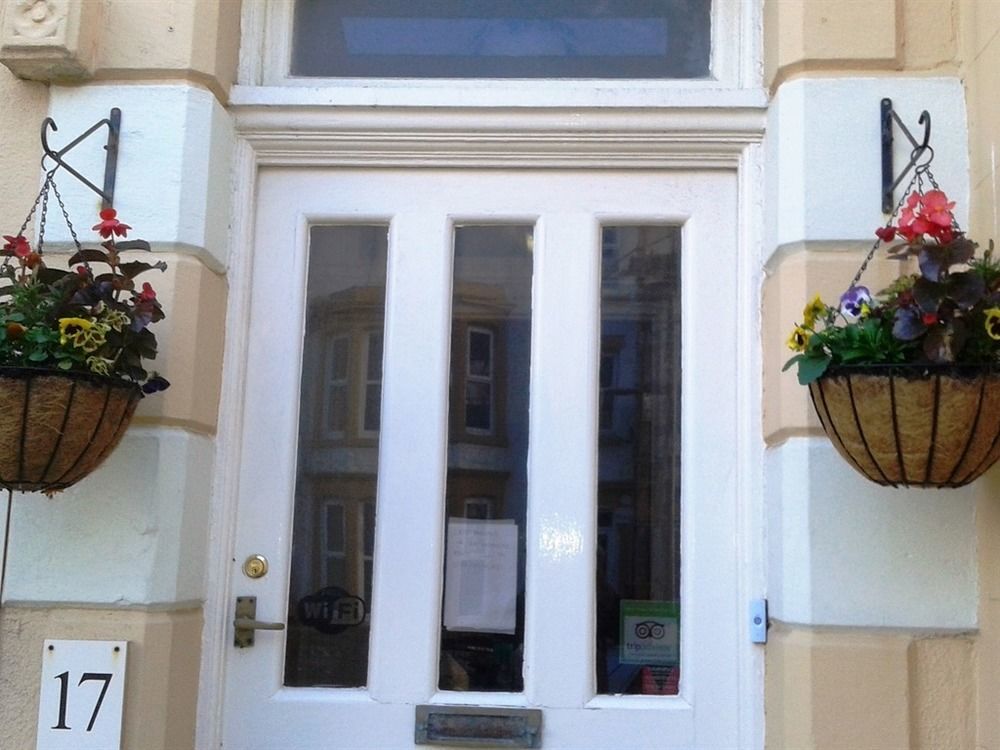 The Castleton Bed and Breakfast Blackpool Exteriör bild