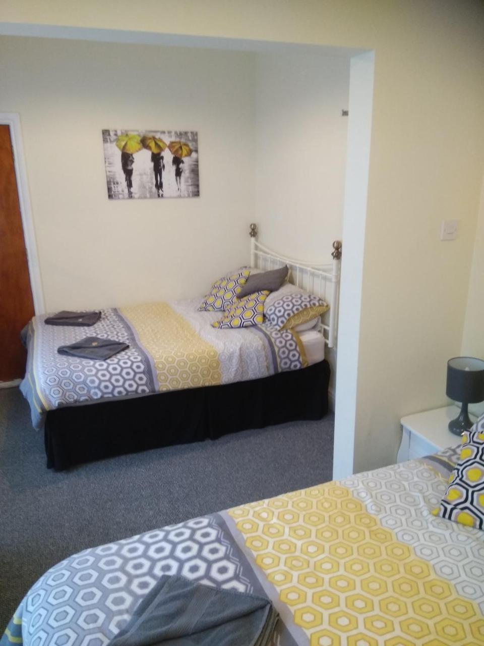 The Castleton Bed and Breakfast Blackpool Exteriör bild